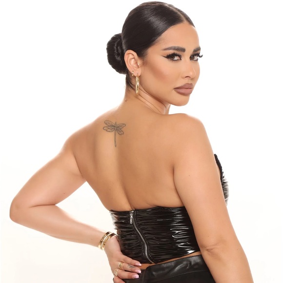 Latex corset - Picture 3 of 6